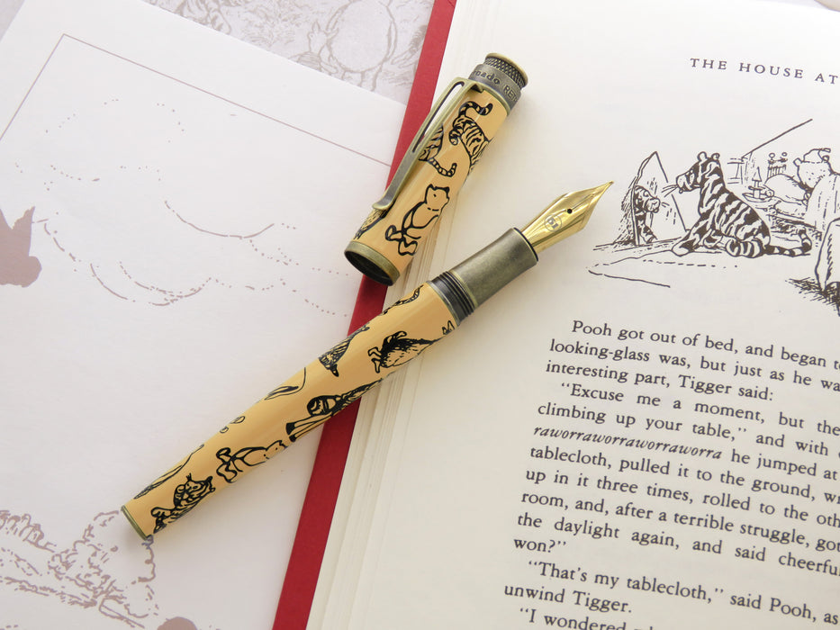 A.A. Milne The House at Pooh Corner Decorations by E.H. Shepard - Tornado™ Fountain Pen LE